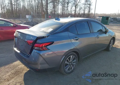 2021 Nissan Versa Sv Xtronic Cvt z USA, uszkodzony, nr VIN 3N1CN8EV8ML832151